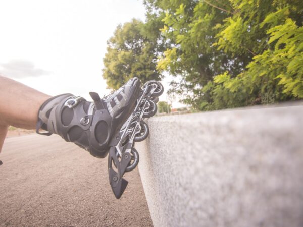 A arte do patins street: tudo que você precisa sabe sobre base patins street, rodas patins street e patins street